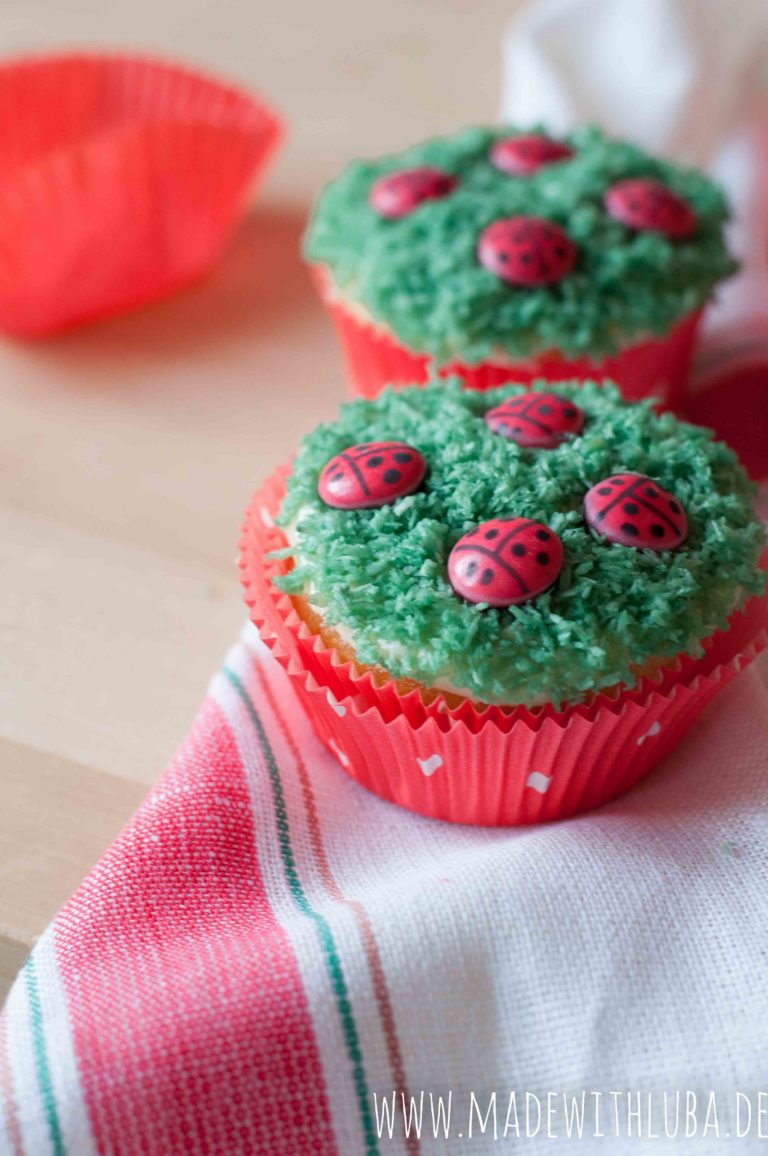 Marienkäfer Cupcakes mit Smarties